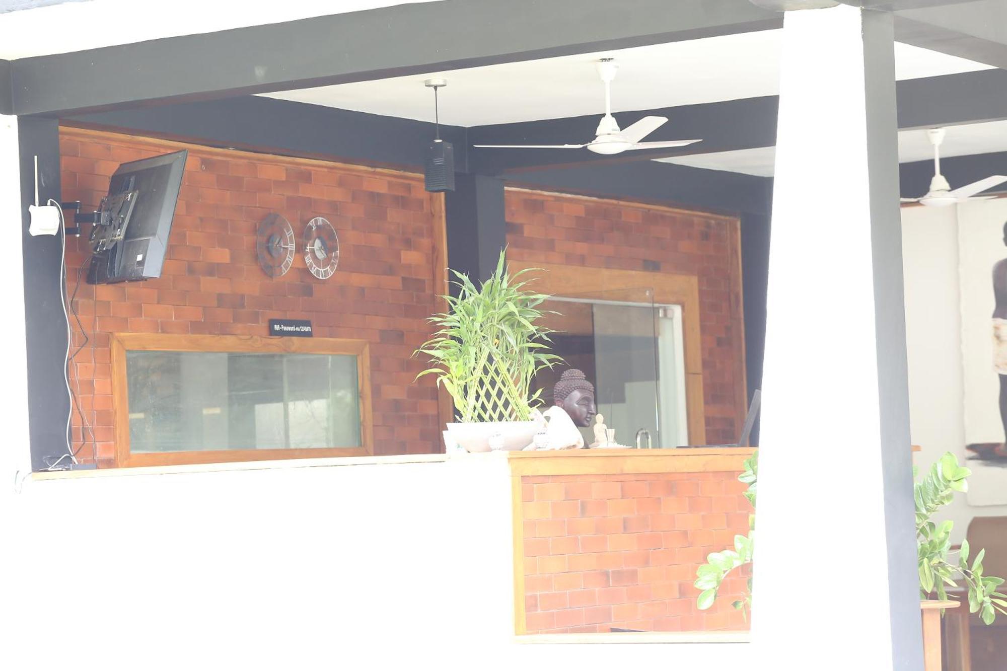 Eco Hotel Black & White - Anuradhapura Mihintale Exterior foto