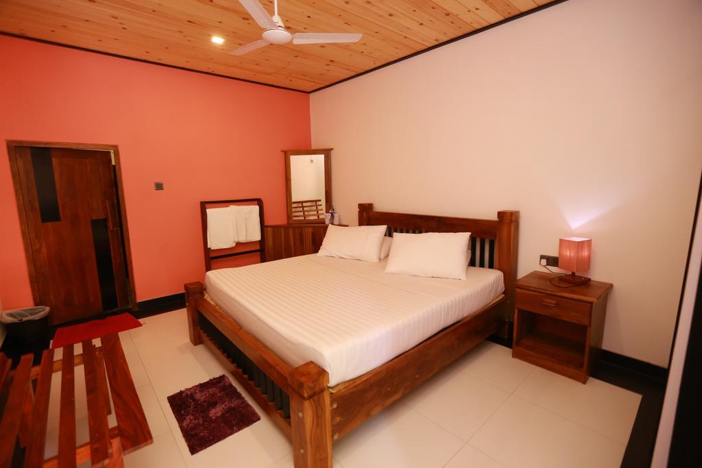 Eco Hotel Black & White - Anuradhapura Mihintale Exterior foto