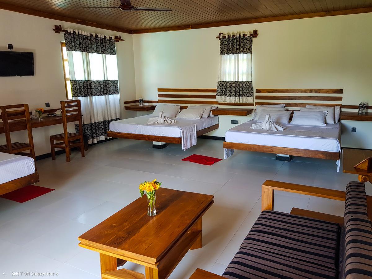 Eco Hotel Black & White - Anuradhapura Mihintale Exterior foto